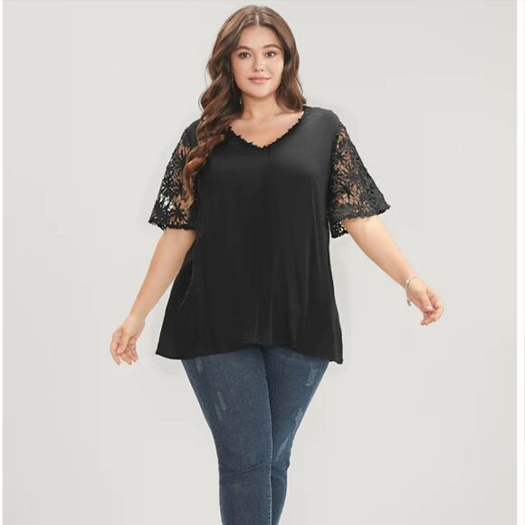 NWT BloomChic lace sleeve top 22/3X - Picture 1 of 10